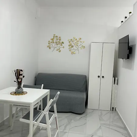 Апартаменты Olivella House