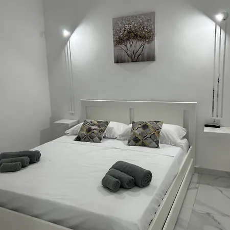 Olivella House 아파트 *